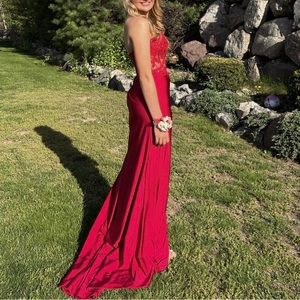 Jovani dress size 2 Worn once in great condition! The train the perfect length!